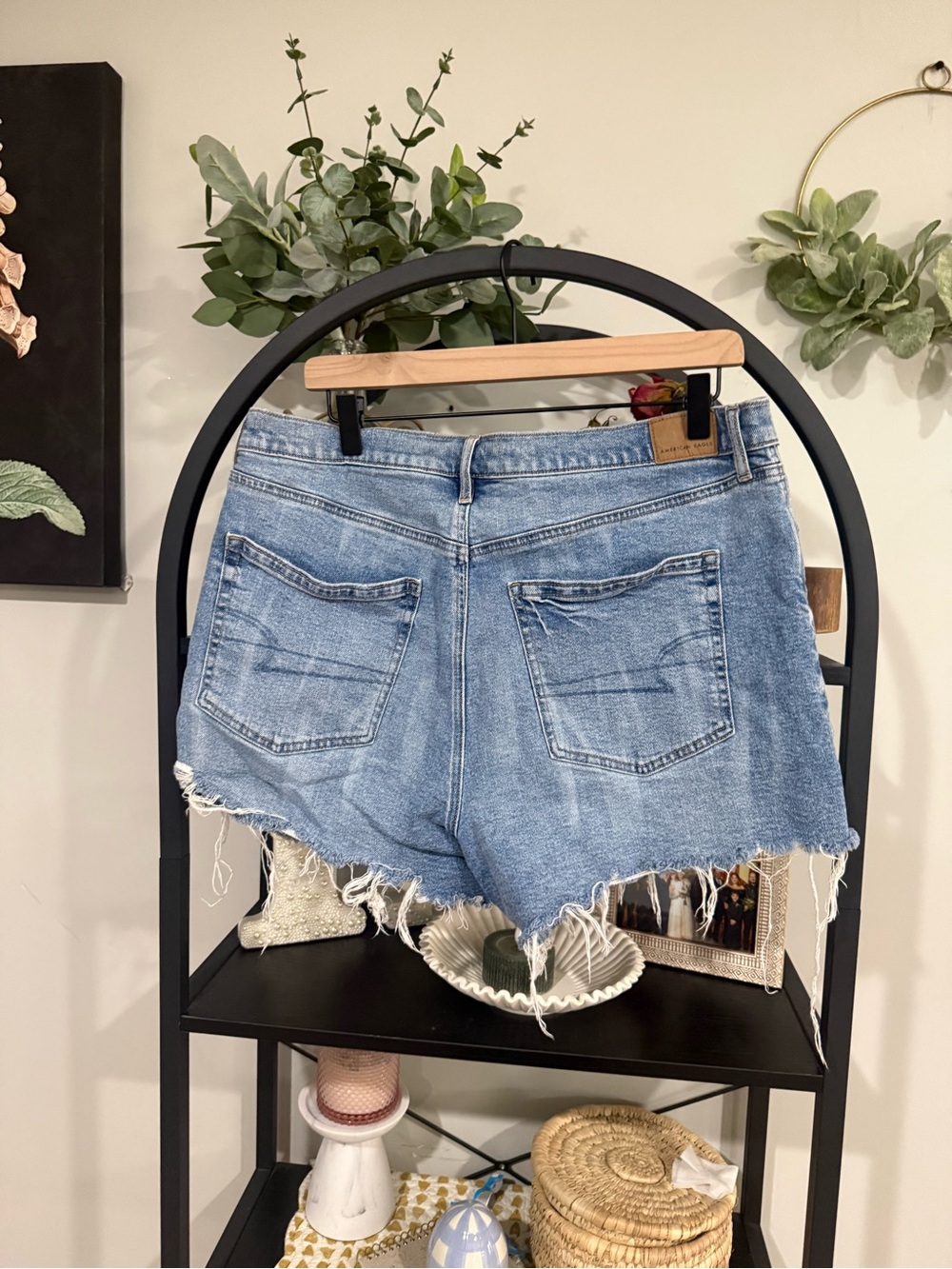 American Eagle Outfitters Light Blue Distressed Denim Shorts size 14 - Picture 6 of 6